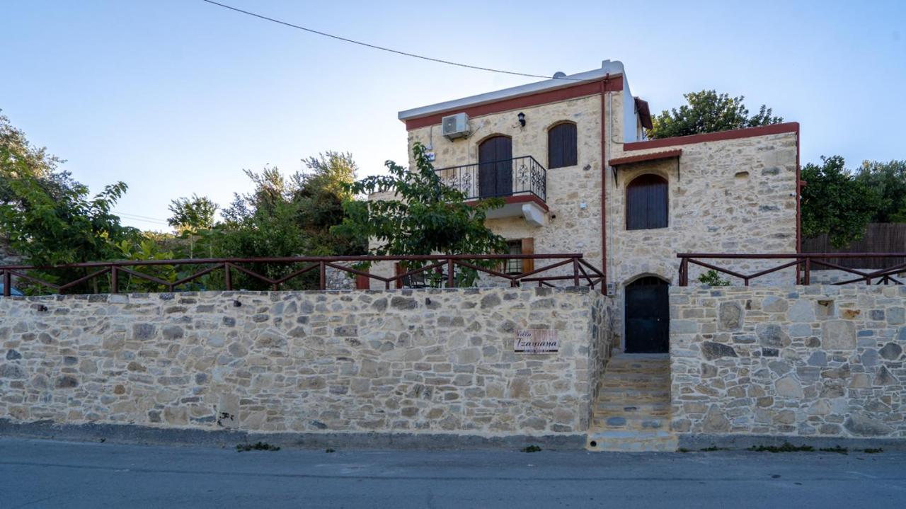Villa Tzaniana Apomarma エクステリア 写真